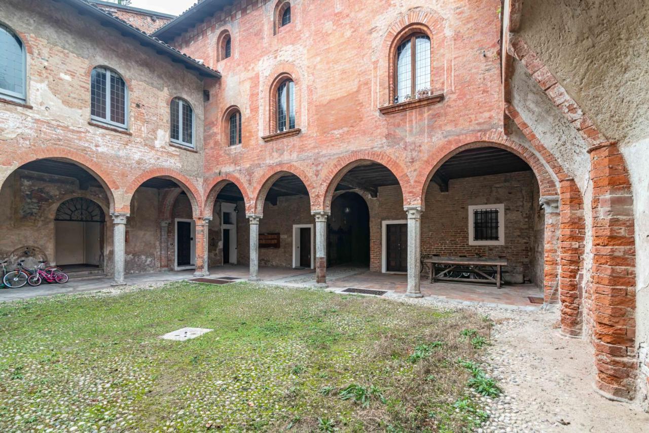 House Of Foscolo - Palazzo Cornazzani - By Host4U Apartment Pavia Ngoại thất bức ảnh